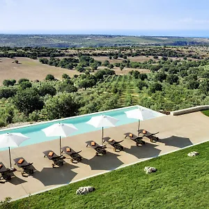 Relais Chiaramonte Resort